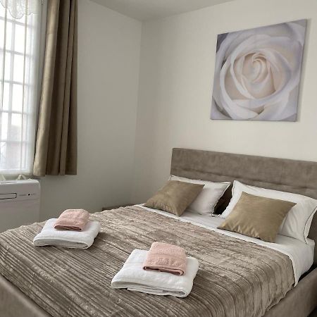 Hello 2 Pieces “Renove Et Climatise “ Vieil Antibes Apartment Exterior foto