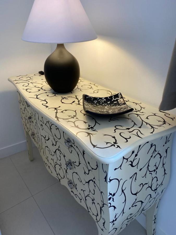 Hello 2 Pieces “Renove Et Climatise “ Vieil Antibes Apartment Exterior foto