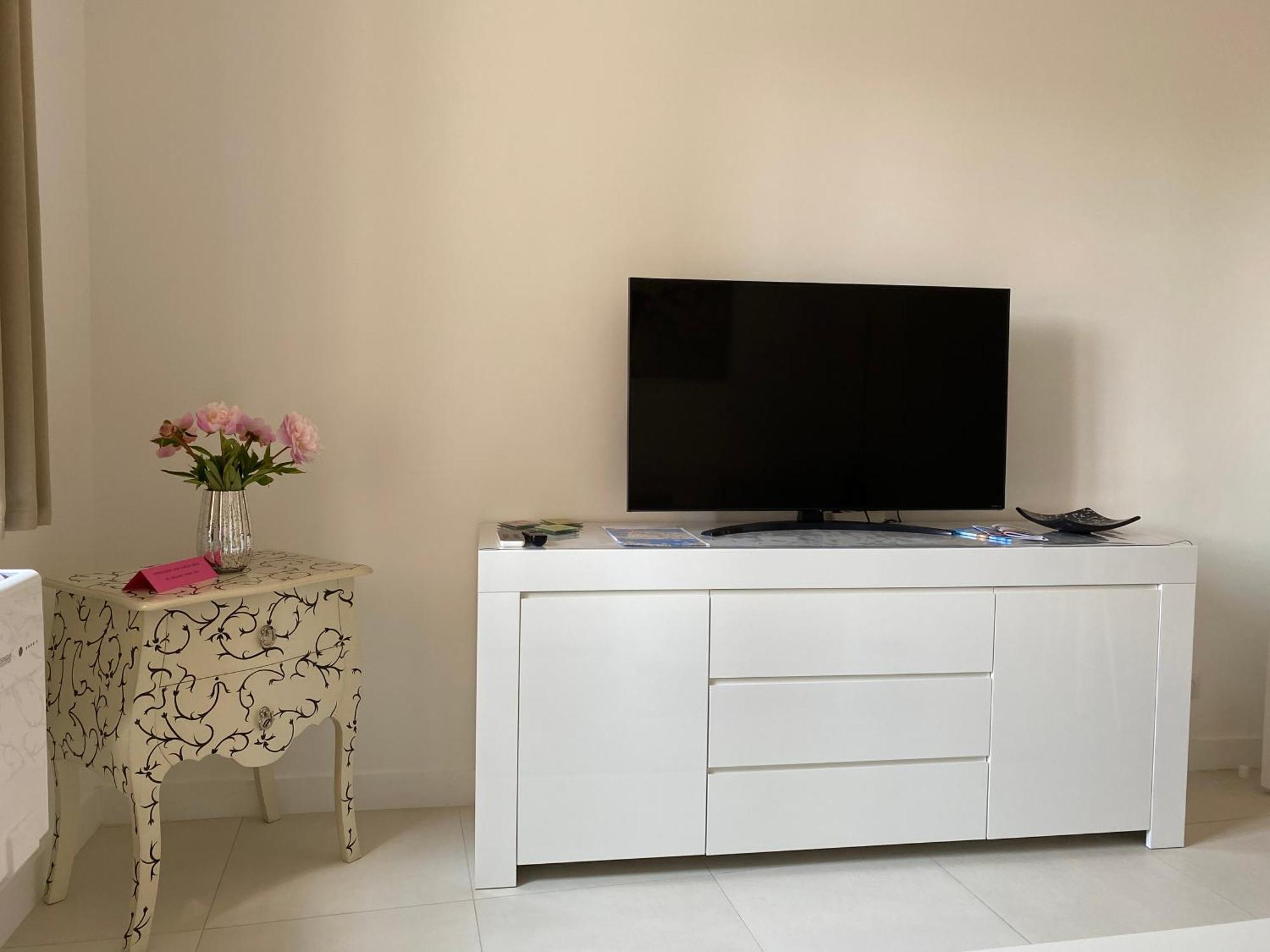 Hello 2 Pieces “Renove Et Climatise “ Vieil Antibes Apartment Exterior foto